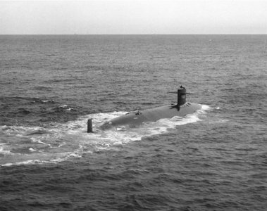 ​1963年冷战期间美国海军核动力潜艇“长尾鲨号”在海盗海沟失事 129名士兵死亡
