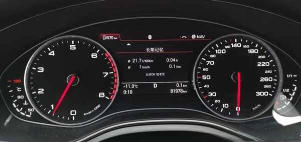 凯迪拉克XT5电瓶品牌型号，XT5蓄电池怎么更换教程-